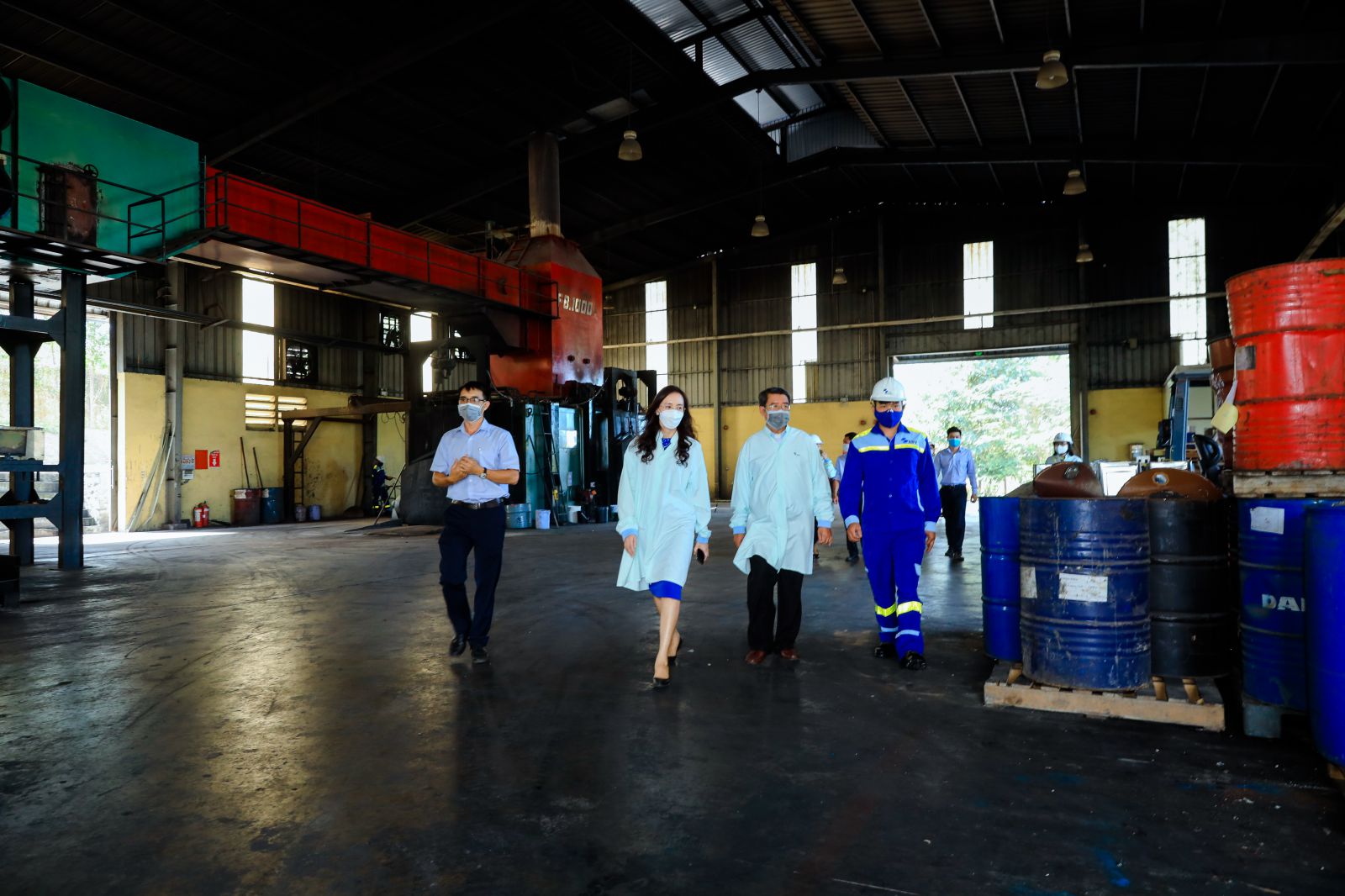 Đại diện Giáo xứ Ninh Phát, cơ quan chức năng và chính quyền địa phương thăm Khu xử lý chất thải Quang Trung trong ngày đầu năm 2022